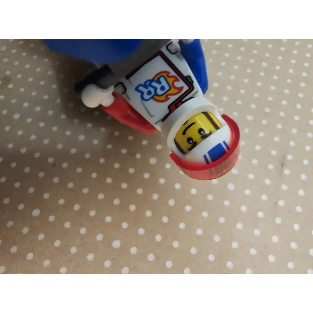 Lego 60298 2021 City STUNTZ Rocket Stunt Bike Motorcycle Minifig